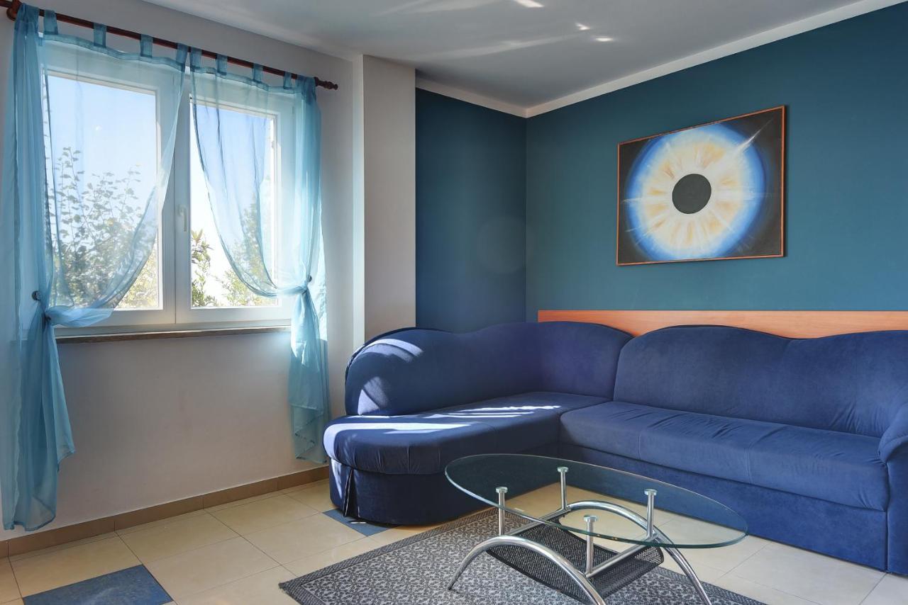 Universe Apartment Pula