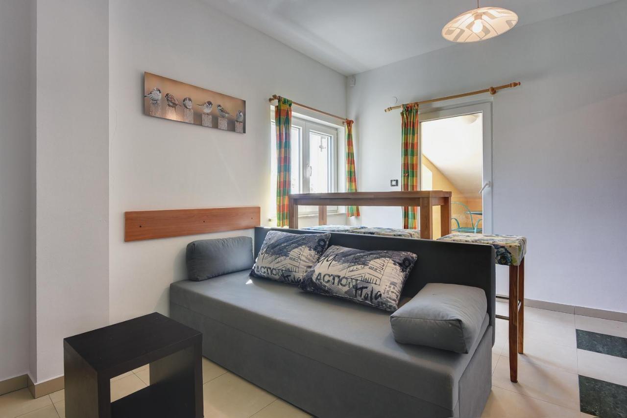 Apartment Universe *